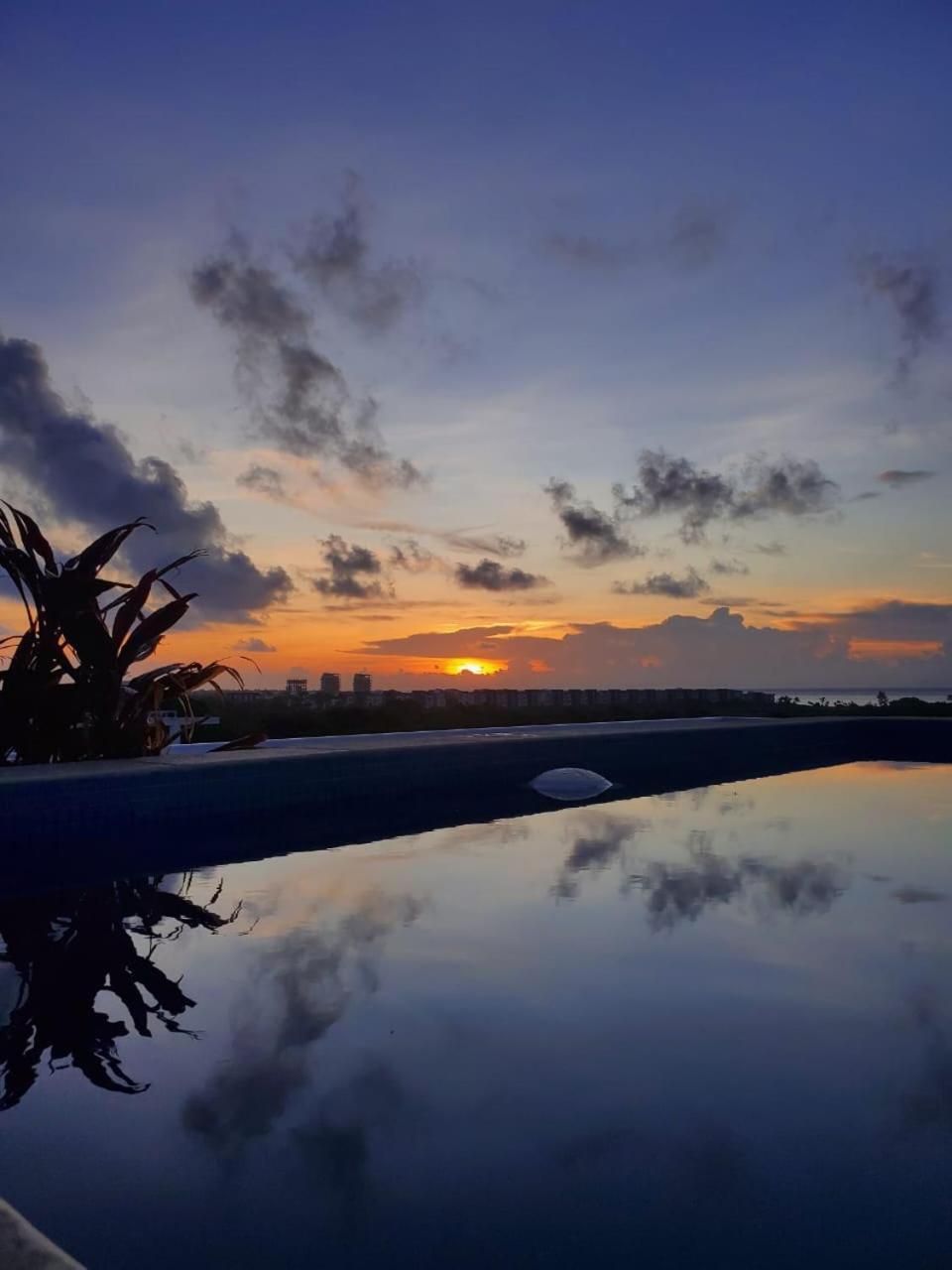 Hotel Punta Esmeralda