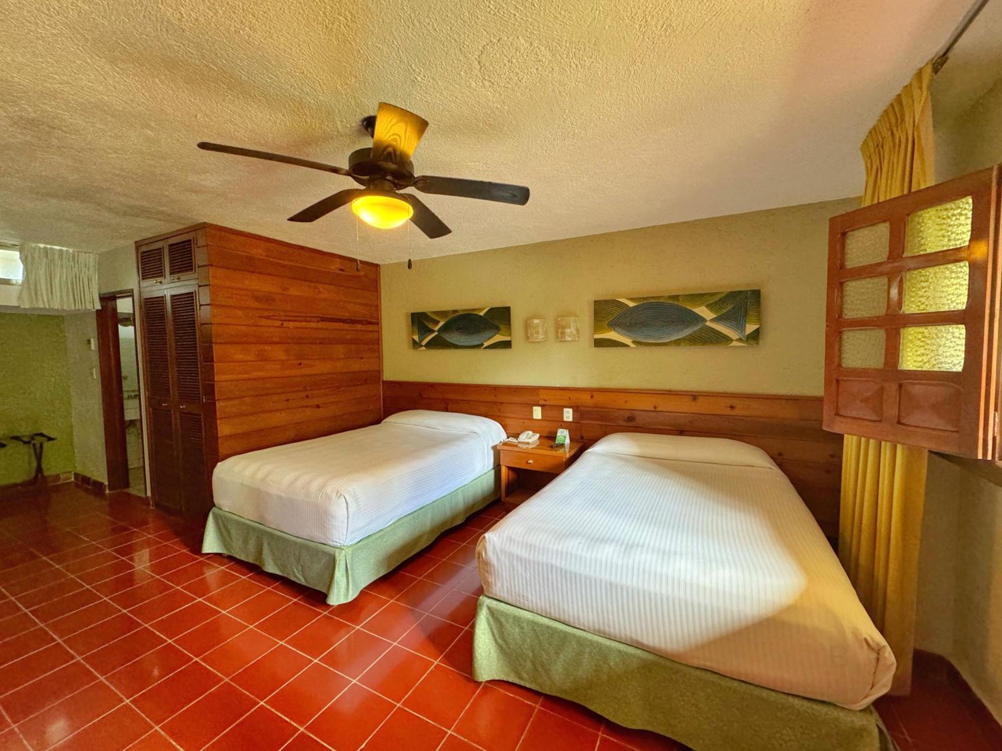 Colonial Hotel 3*