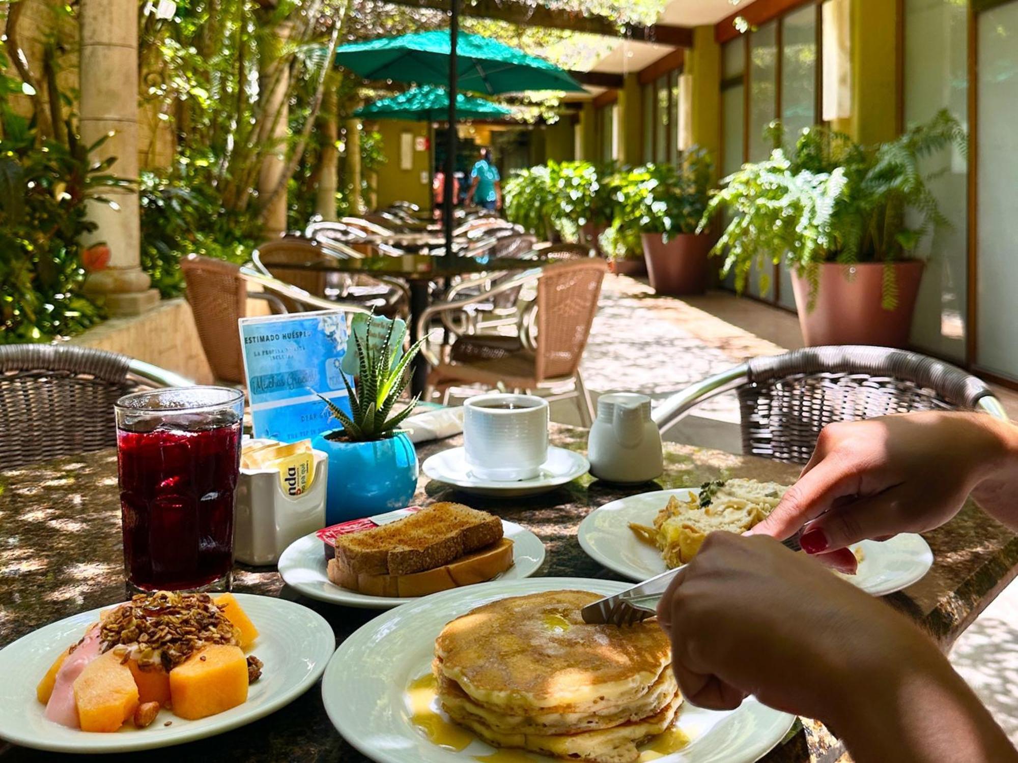 Colonial Hotel 3*