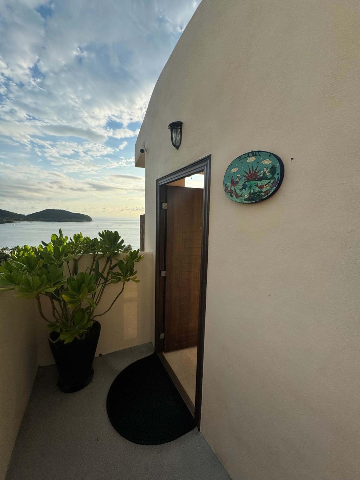 Zopilote Ocean View Playa La Ropa Apartment Zihuatanejo