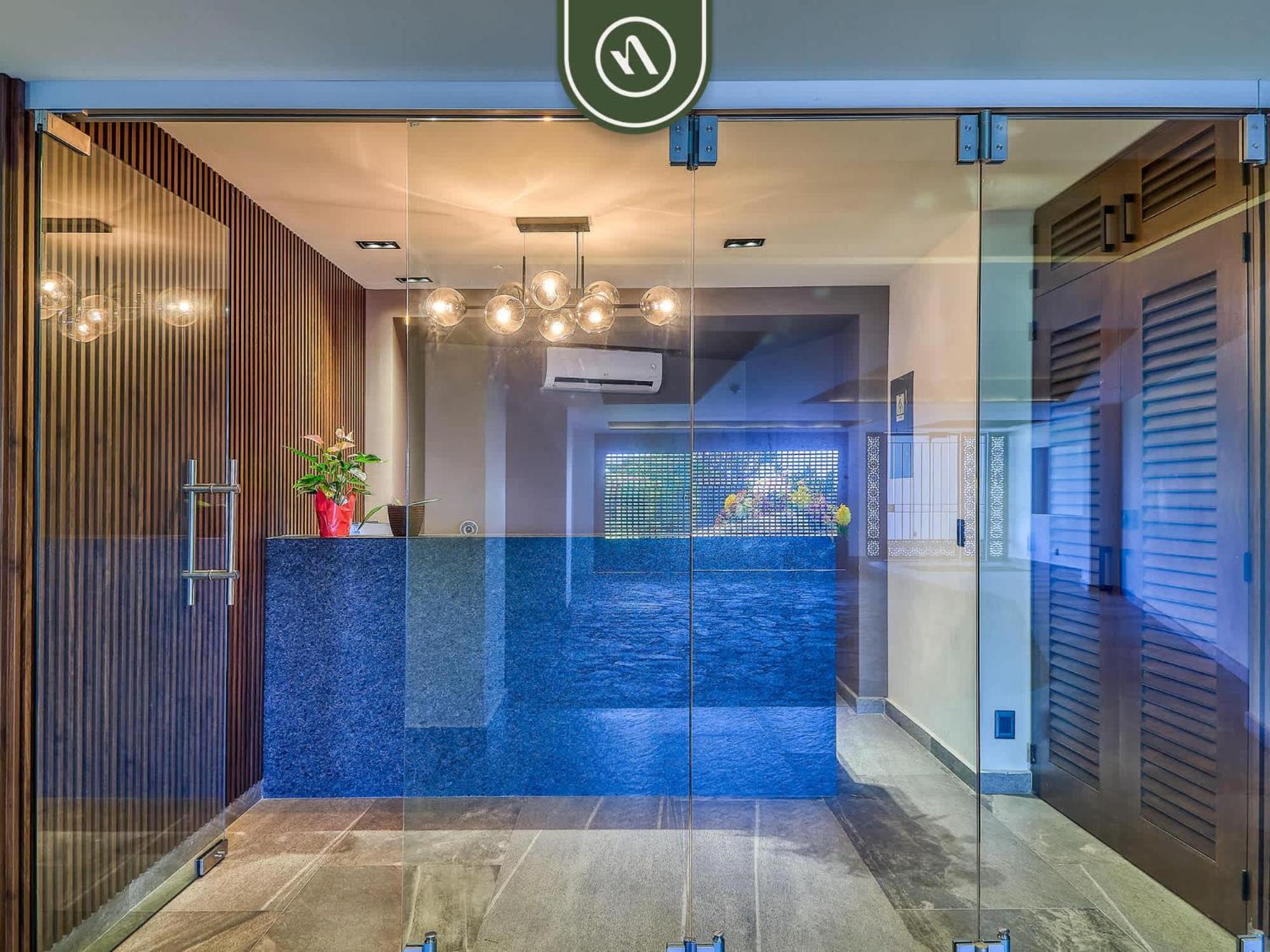 Great With Rooftop Pool Apartment *