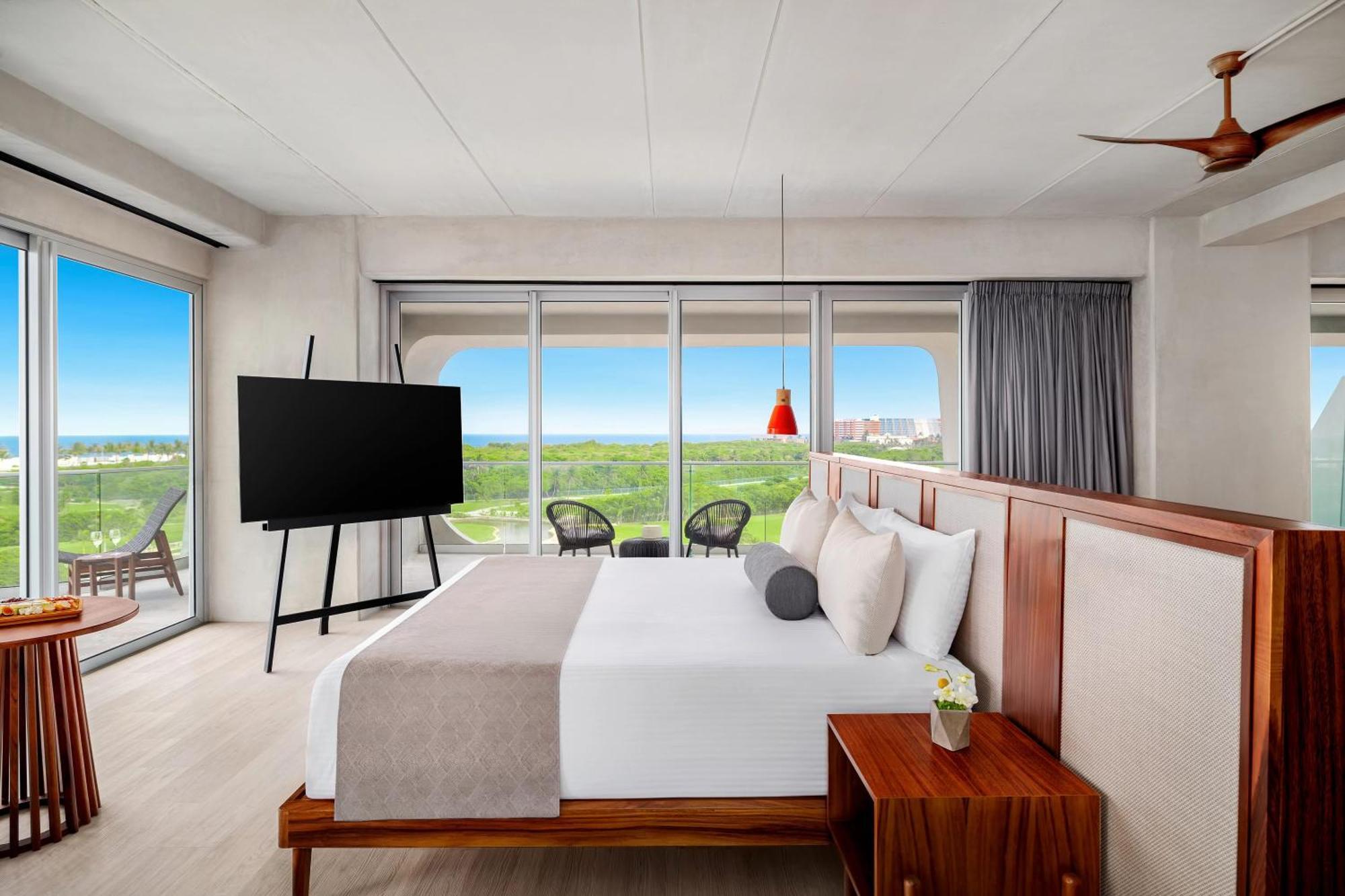 Hyatt Vivid Grand Island (adults Only) Resort Cancun