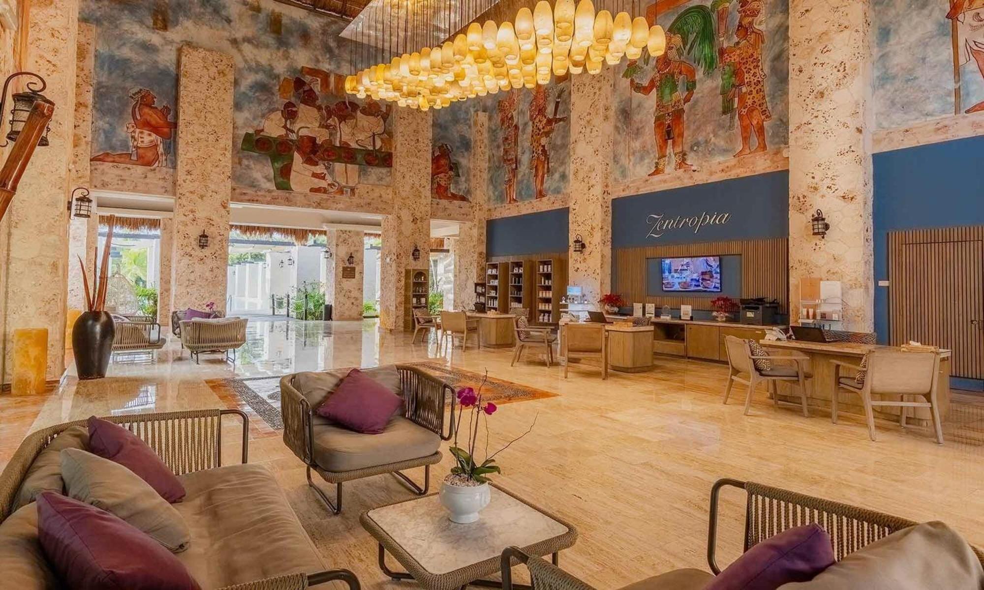 Grand Palladium White &