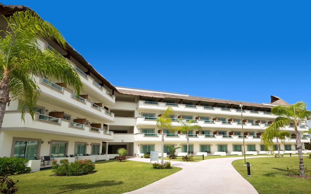Resort Bluebay Grand Esmeralda 5*