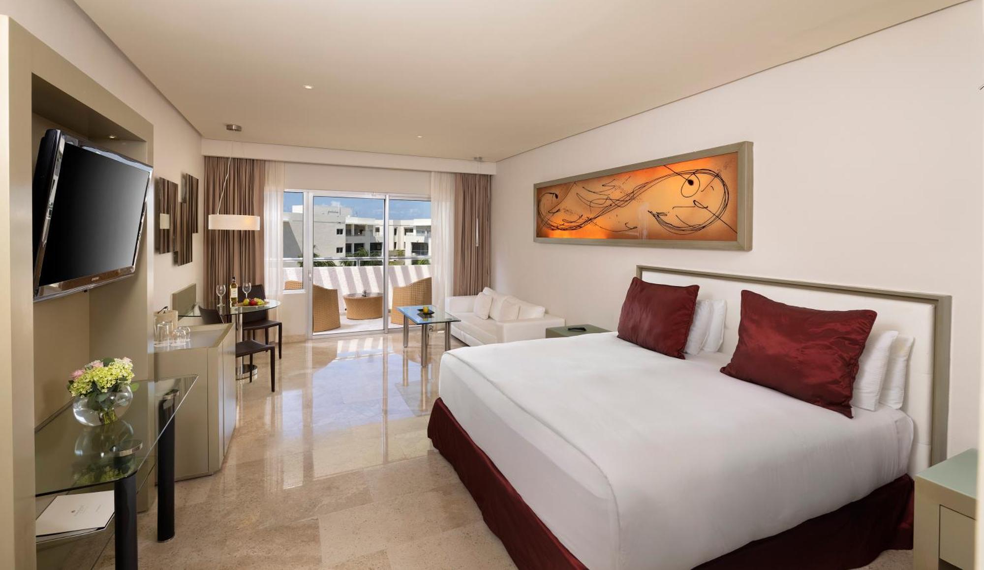Paradisus (adults Only)