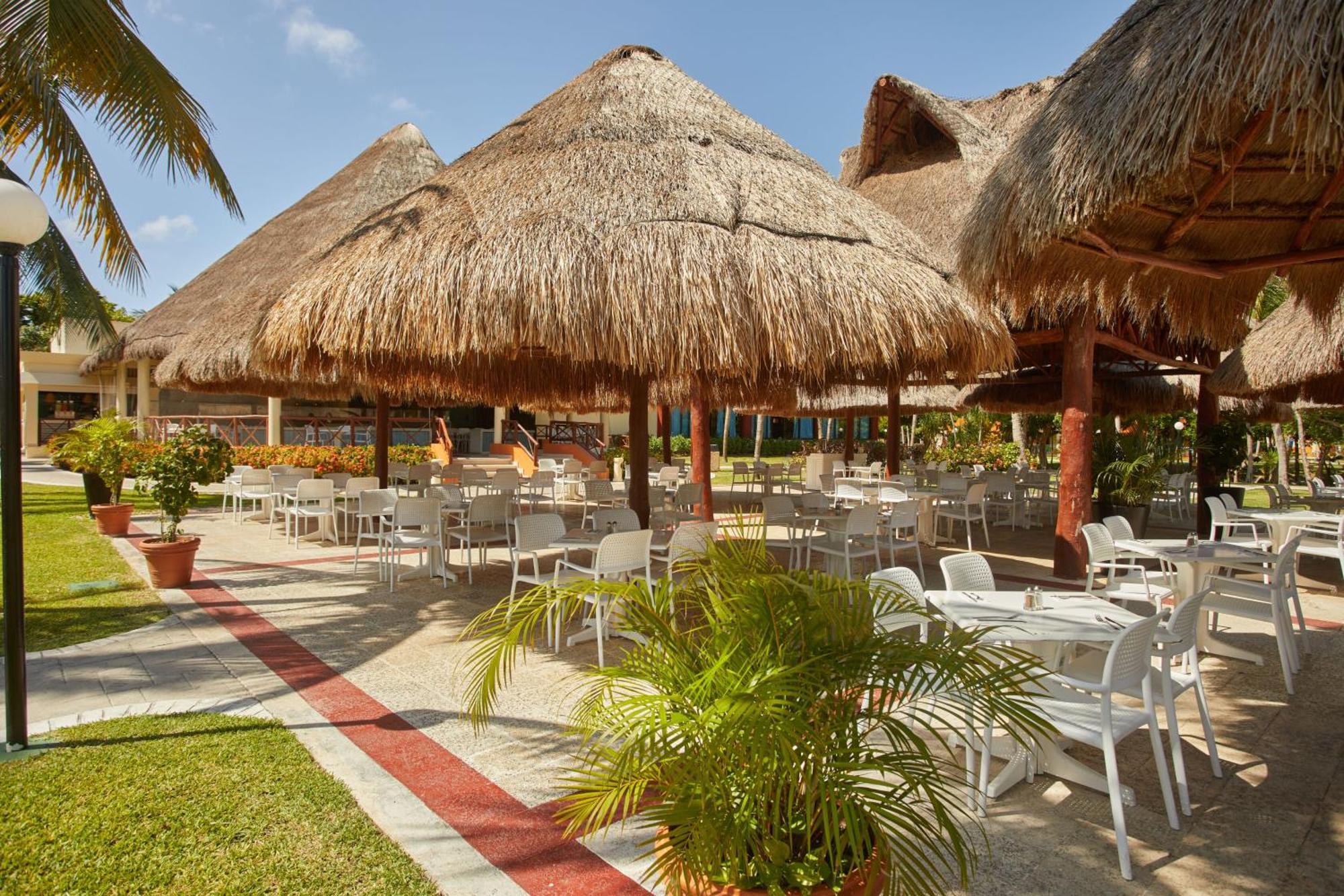Bahia Principe Grand Coba Akumal