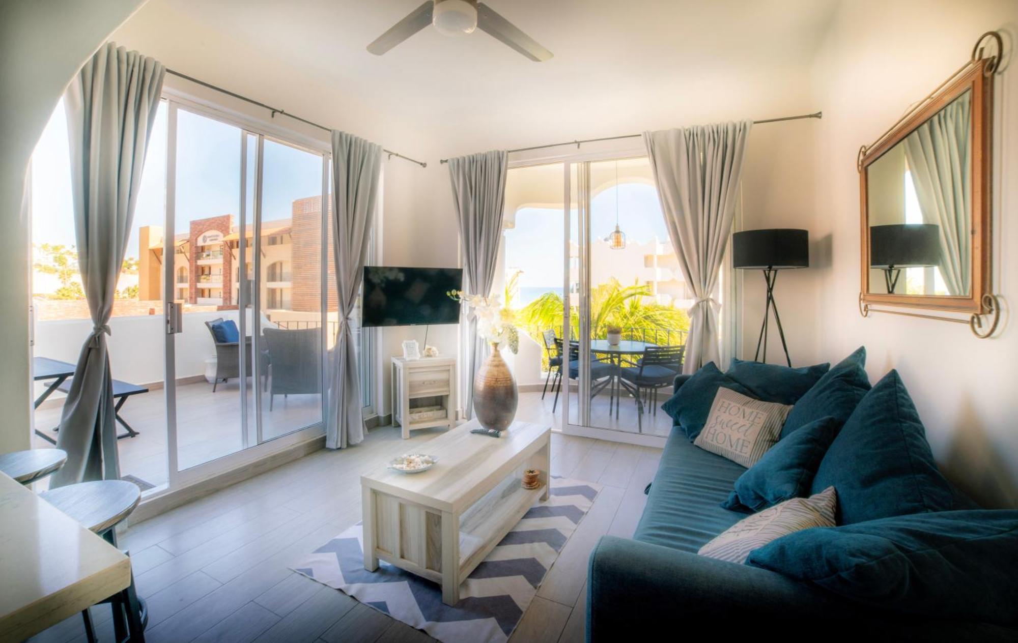 Front Mykonos * San Jose del Cabo