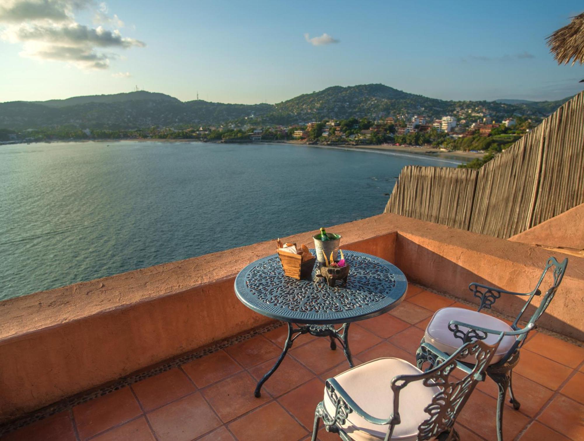 Hotel La Casa Que Canta (adults Only) Zihuatanejo