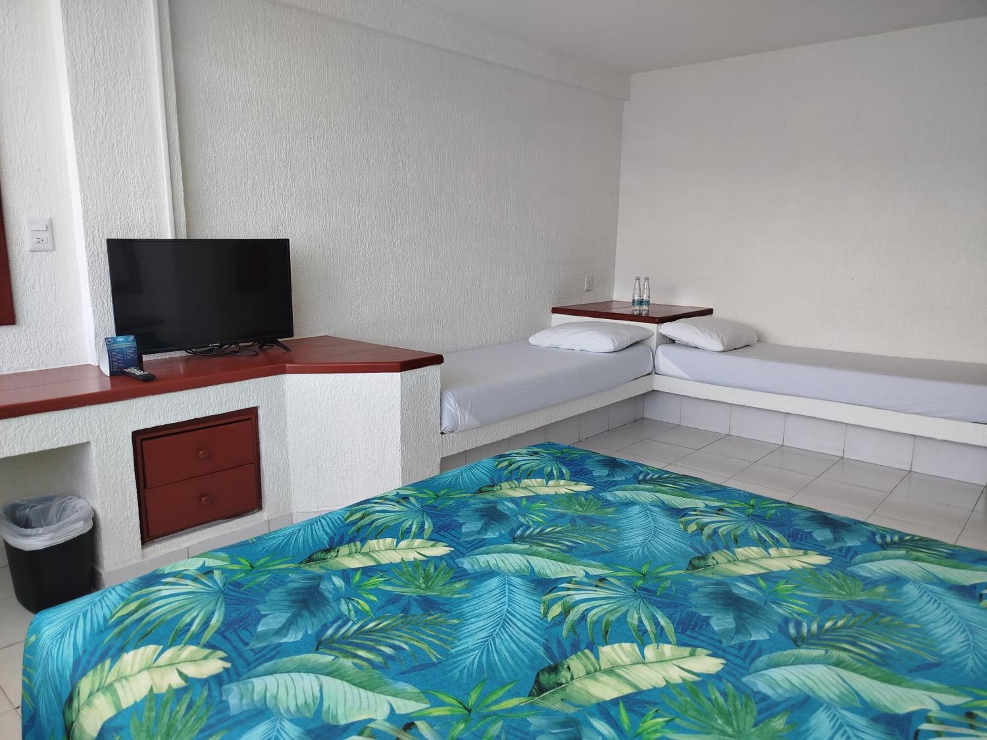 Aristos Hotel Acapulco