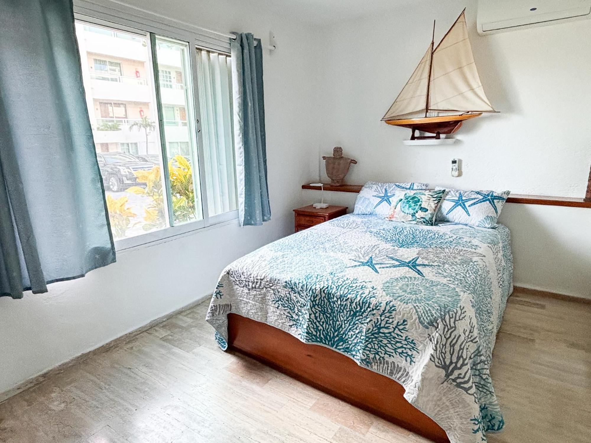 Brisas Shores & Oceanfront 1 Or 2 Bedrooms Zone Apartment Cancun