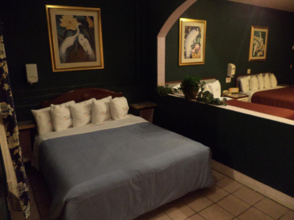 De Santiago 3* Tijuana