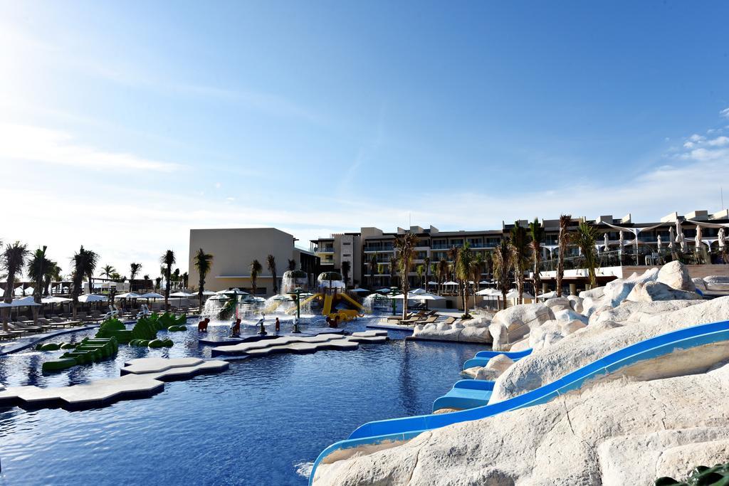 Resort Royalton Riviera Cancun, An Autograph Collection & Casino (adults Only)