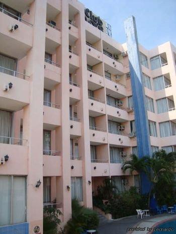 Hotel Dorados