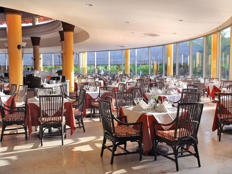 Barcelo Maya Colonial Resort