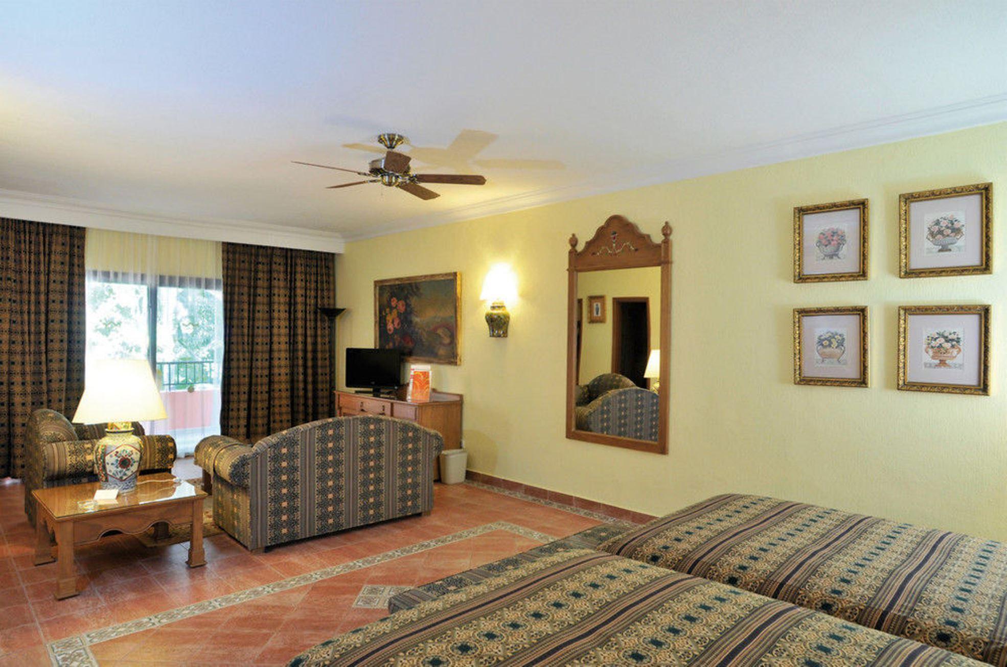 Hotel Riu Tequila Playa del Carmen