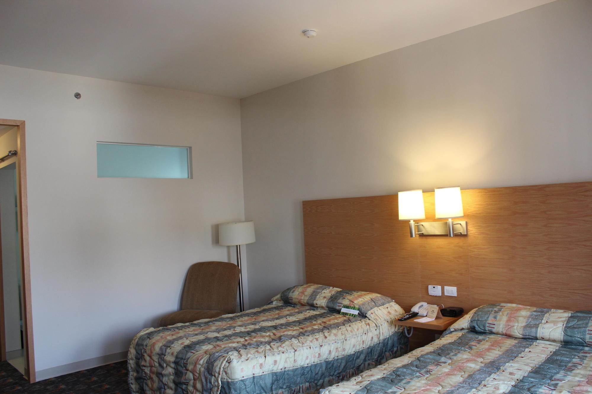 Hotel Macroplaza 4*