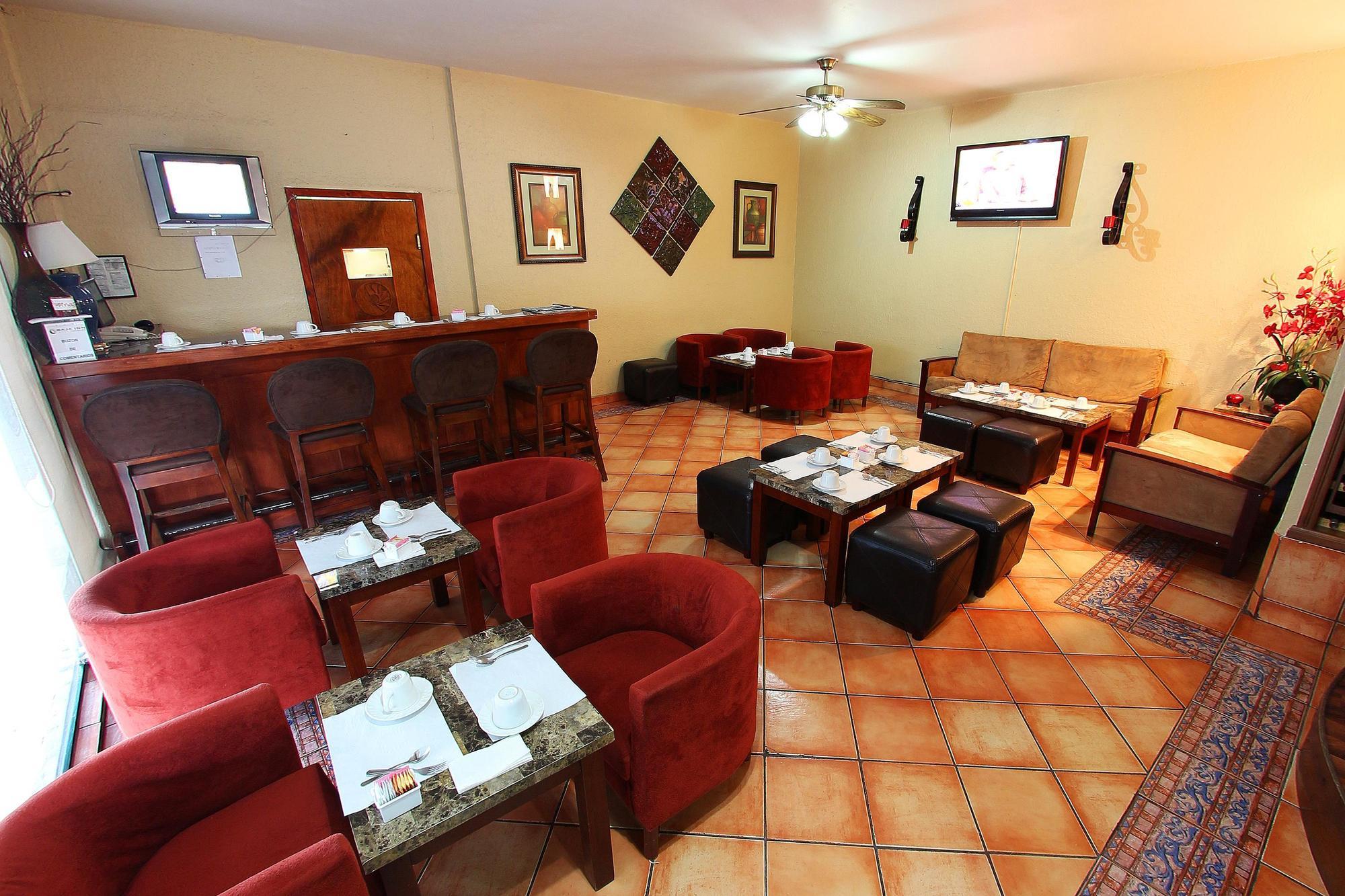 Baja La Mesa Hotel