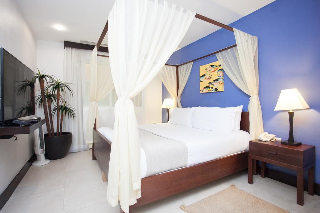 Pueblito Escondido By Playa Moments