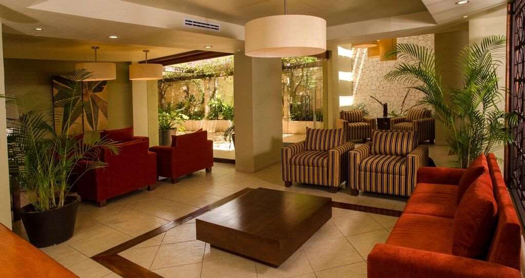 Colonial Hotel 3*
