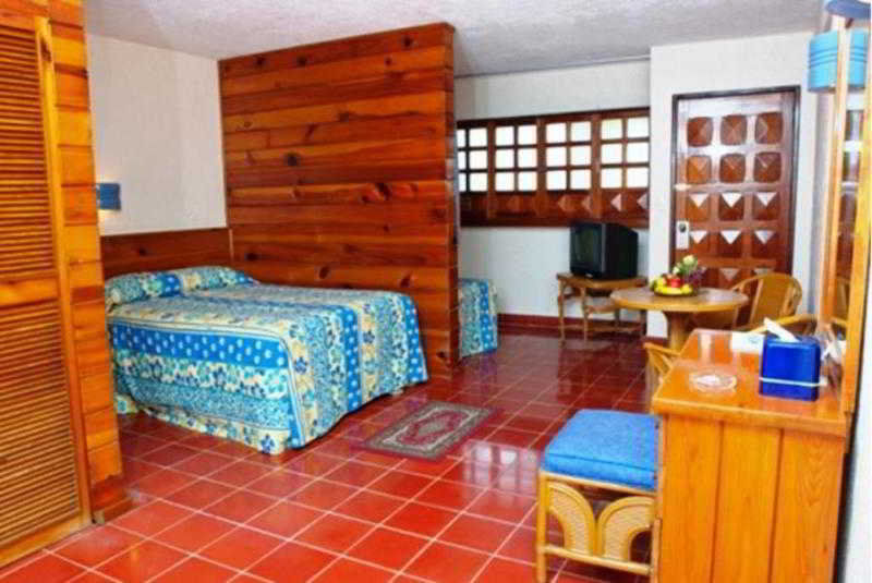 Colonial Hotel 3*