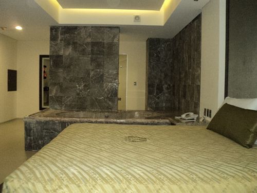 Express - Basilica By Ihg Hotel