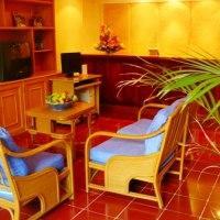 Colonial 3*