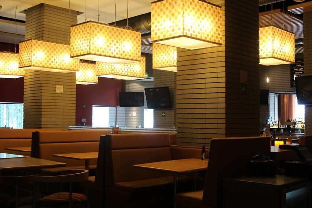 Hotel Macroplaza 4*