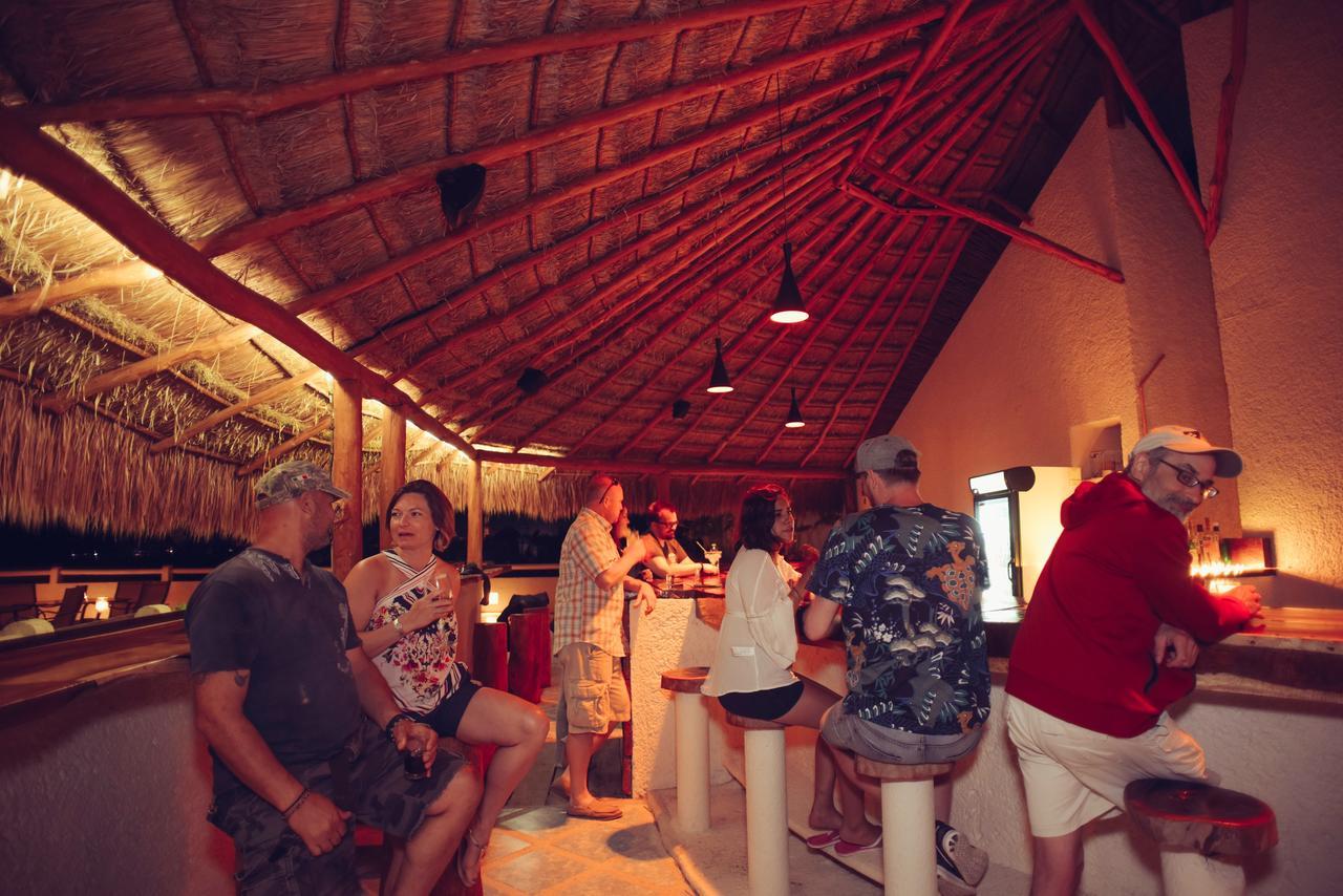 Aquatech Derosa Akumal