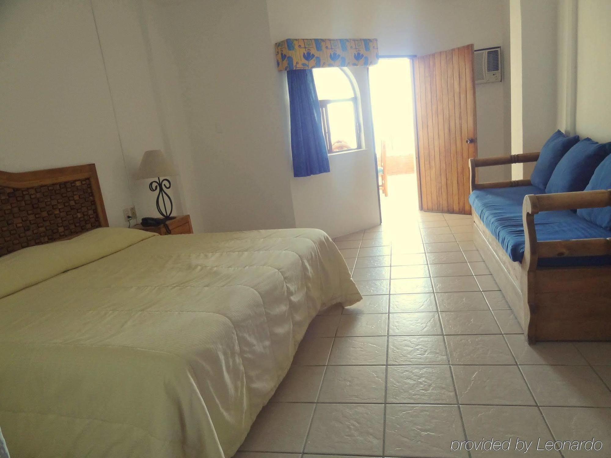 Emperador Vallarta Beachfront And Hotel 3*