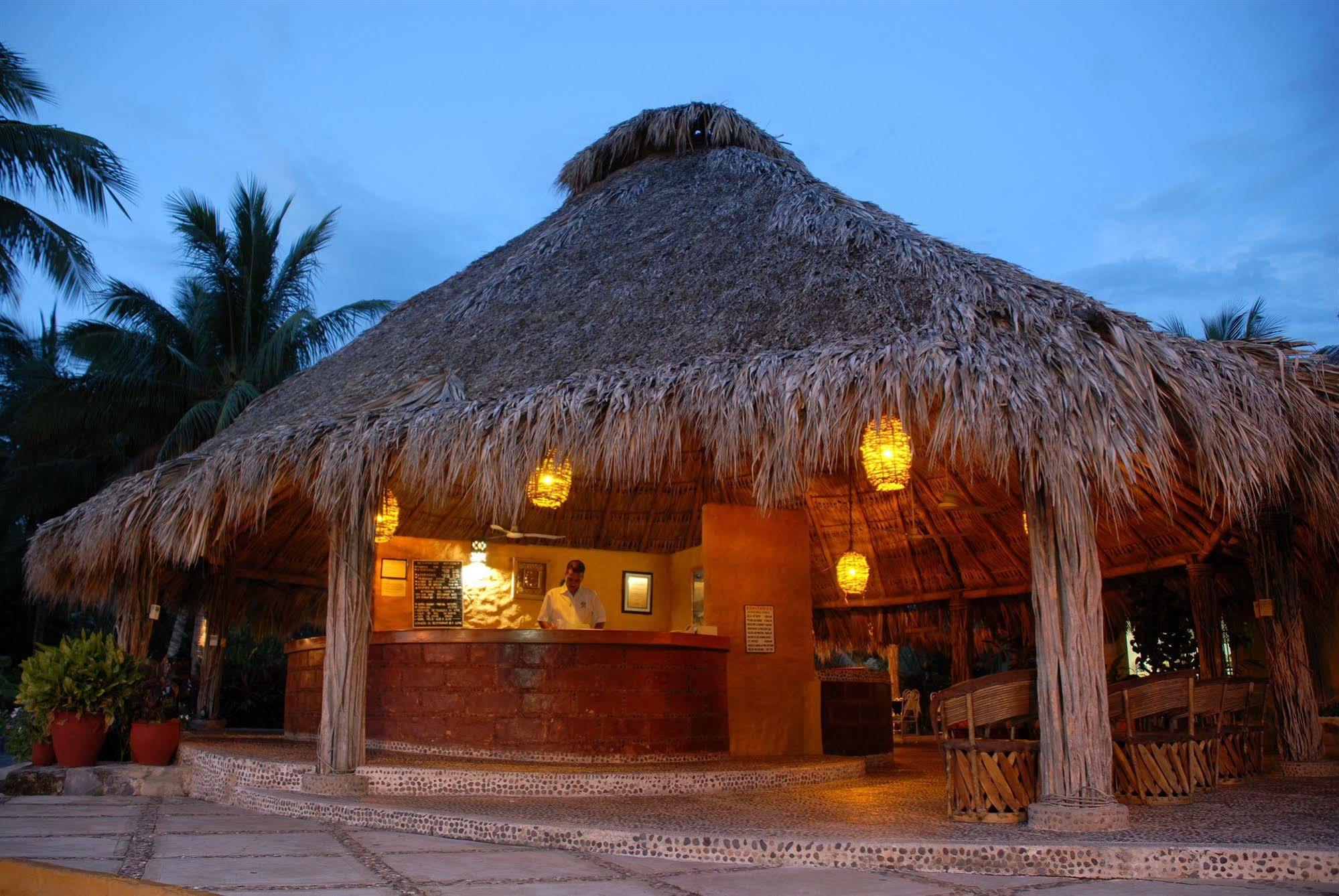 Puerta Del Mar Ixtapa Aparthotel 4*