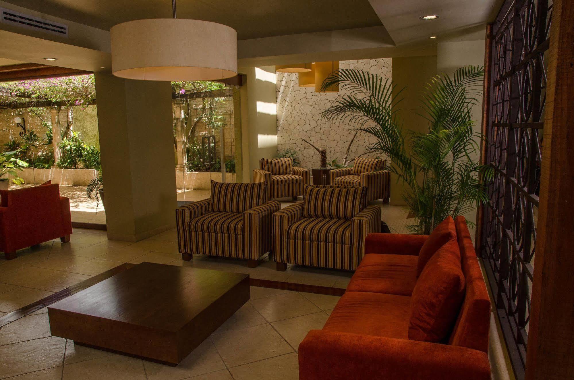 Hotel Colonial