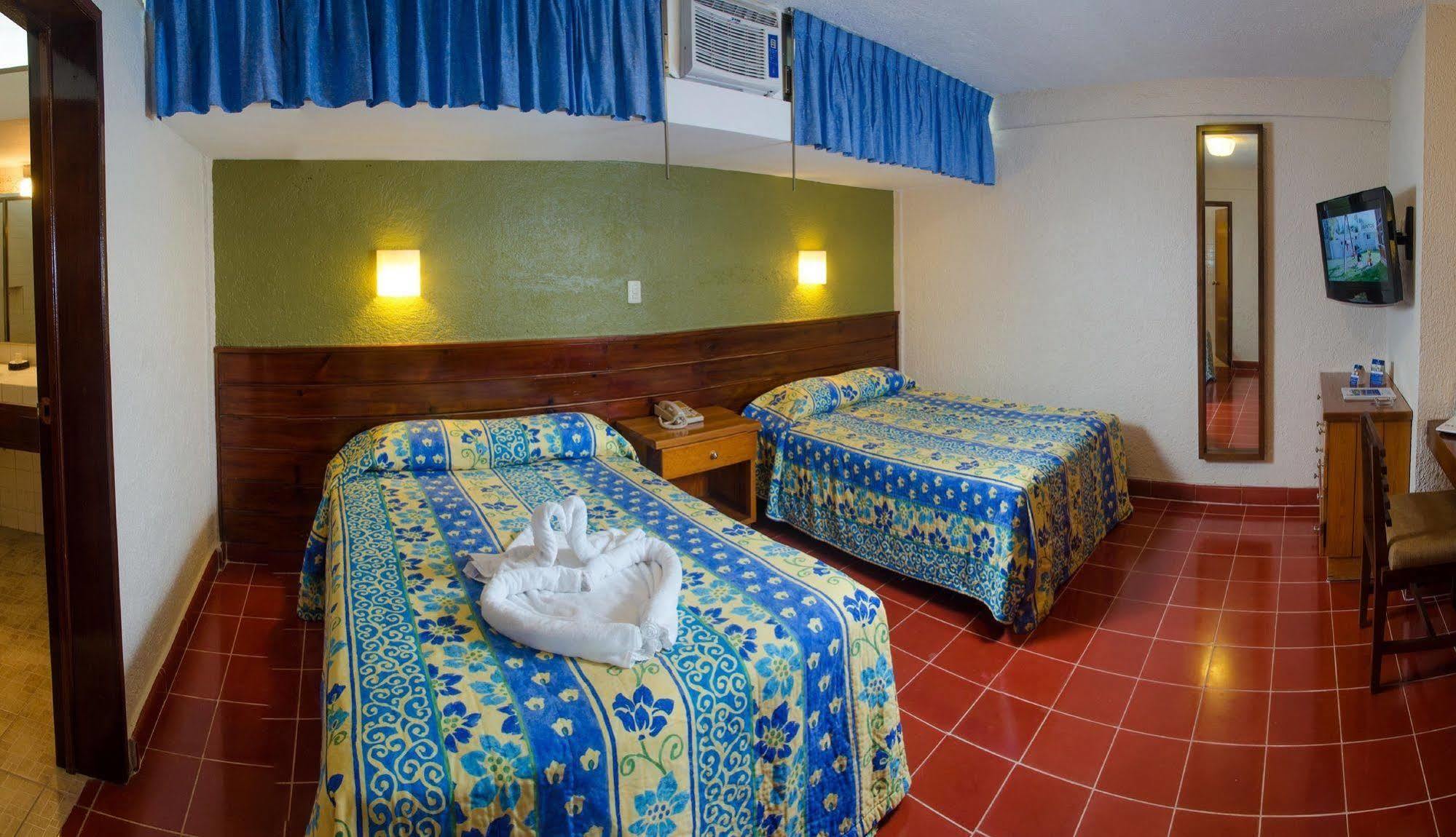 Colonial Hotel Cozumel