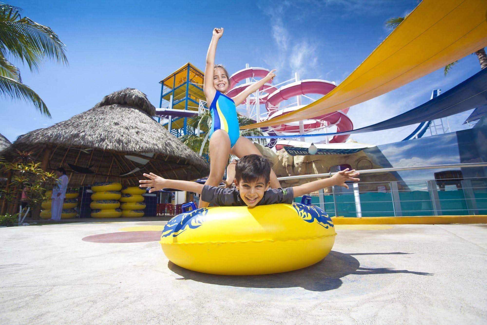 Hotel Splash Inn Nuevo Vallarta & Parque Acuatico 4*