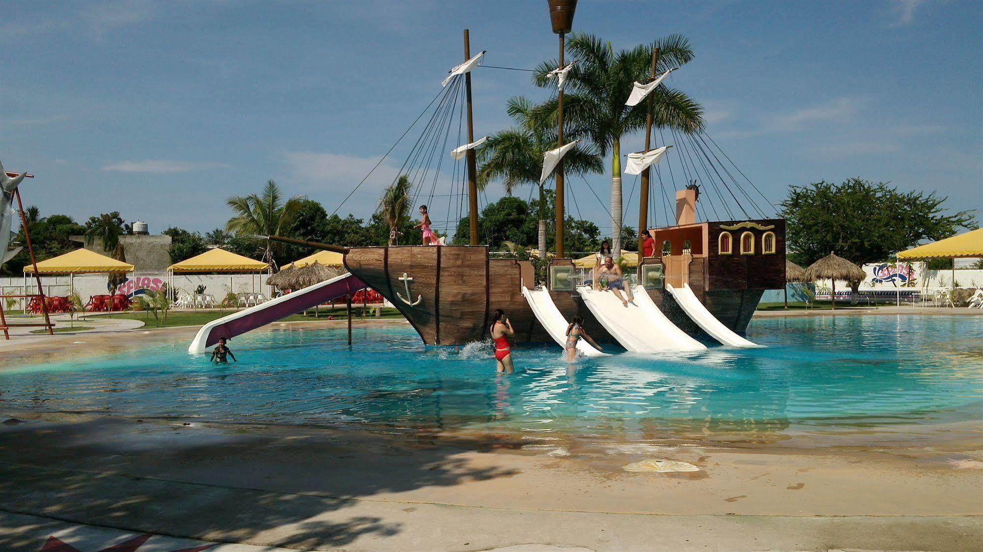 Hotel Splash Inn Nuevo Vallarta & Parque Acuatico 4*