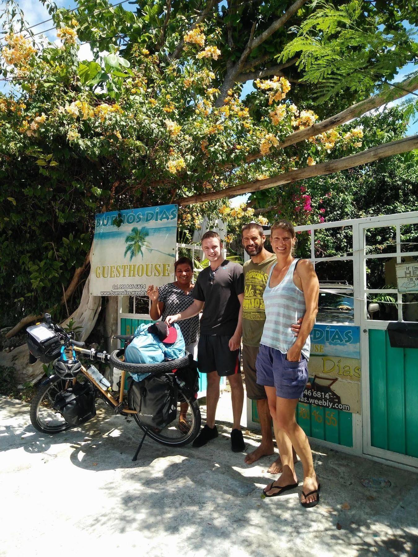 Guest house Buenos Dias Puerto Morelos