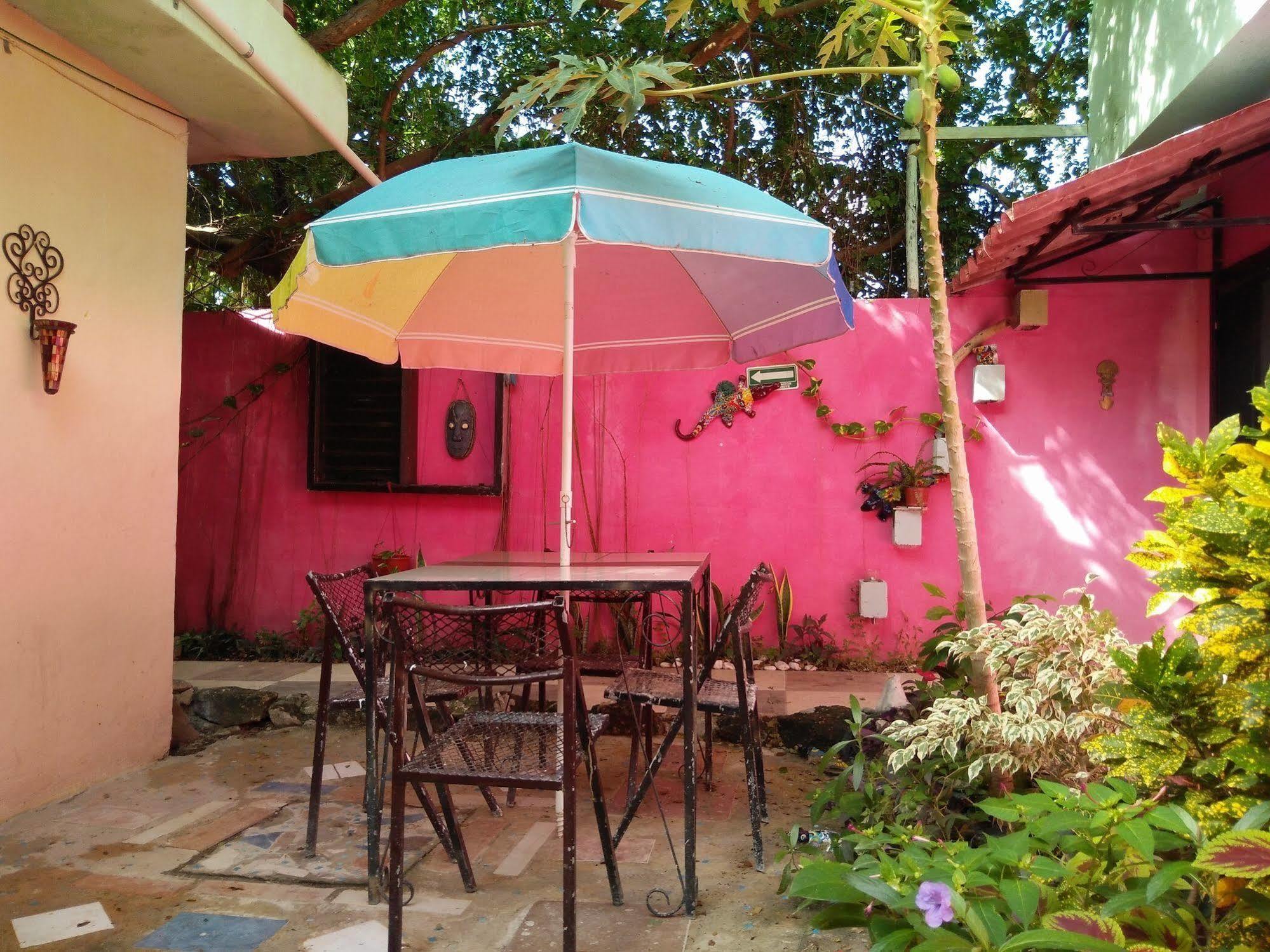 Buenos Dias Guest house 3*