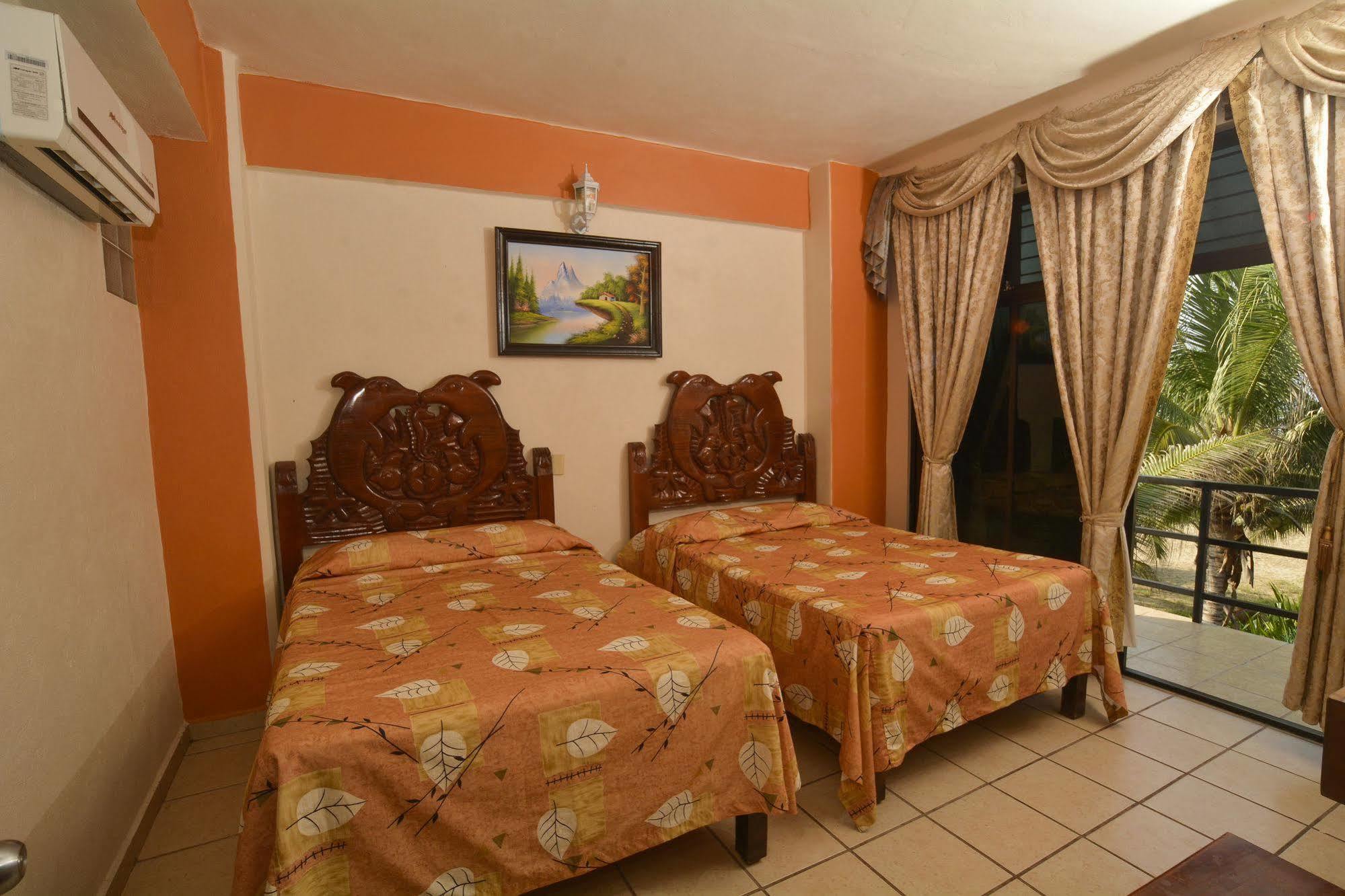 Marbella 3* Zihuatanejo