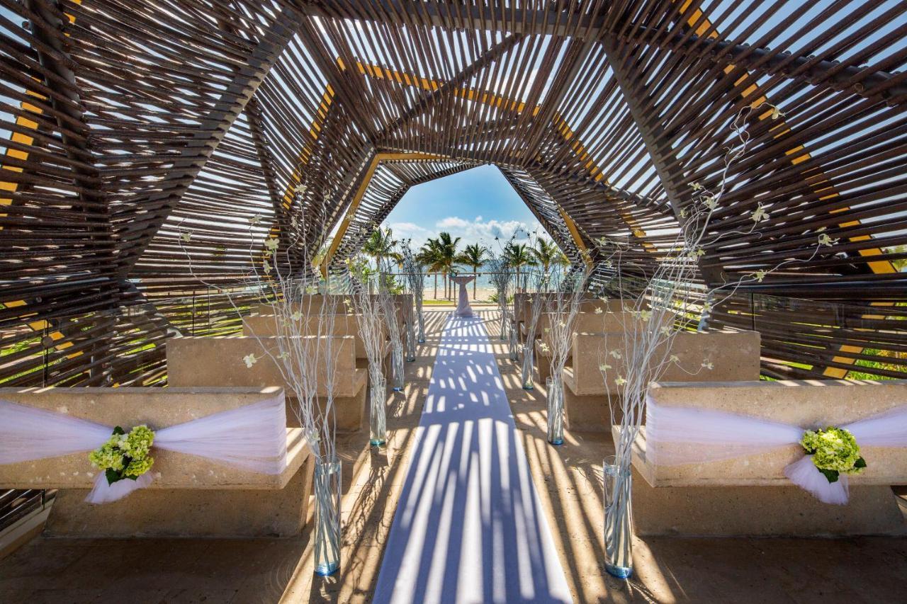 Resort Royalton Riviera Cancun, An Autograph Collection & Casino (adults Only)