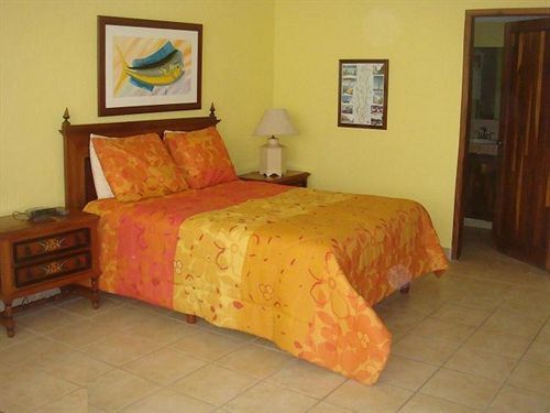 Aparthotel Marina Sol