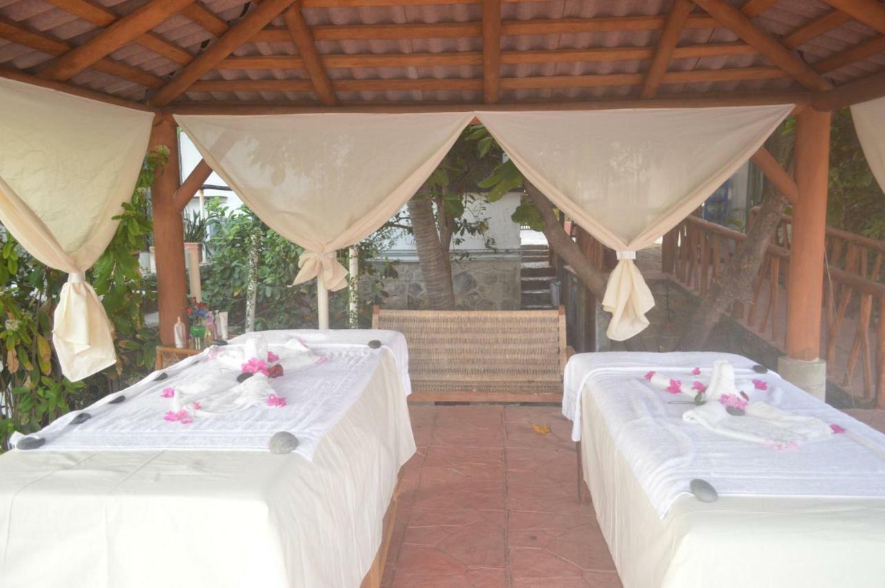 La Madera Zihuatanejo