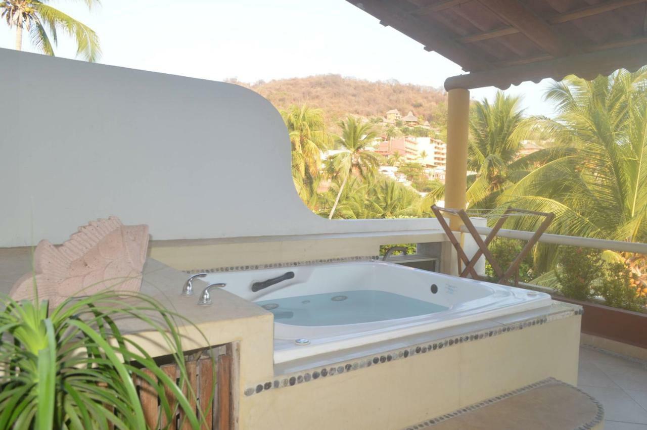 La Madera Zihuatanejo