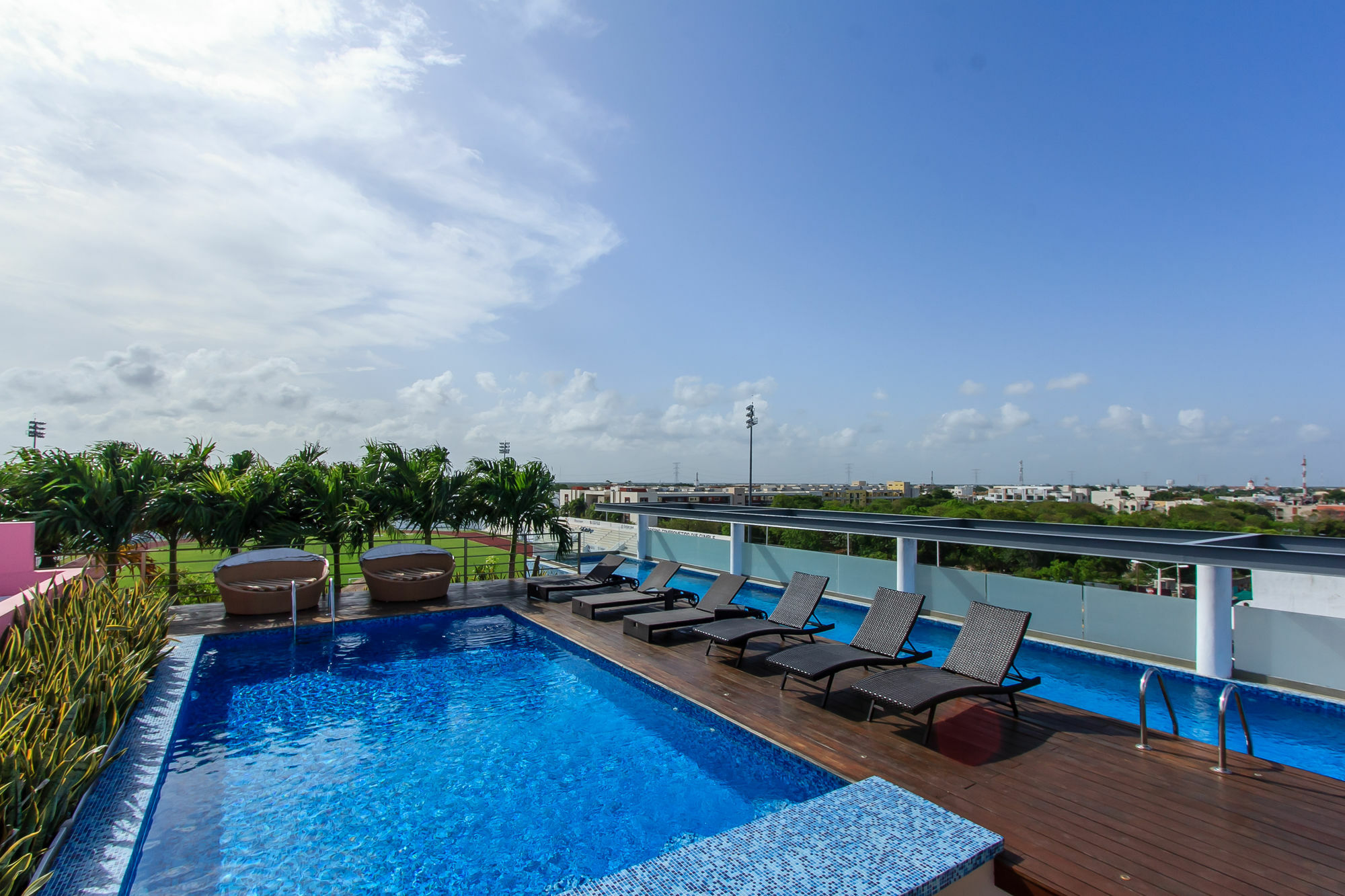 Apartment Dc 1103 Trendy Condo In Mamitas Beach Area Half Block To 5Th Playa del Carmen