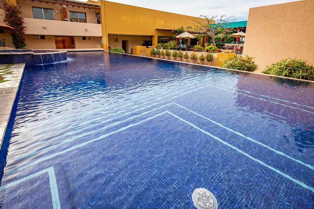 Hotel Patios 4*