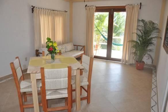 La Madera Aparthotel Zihuatanejo