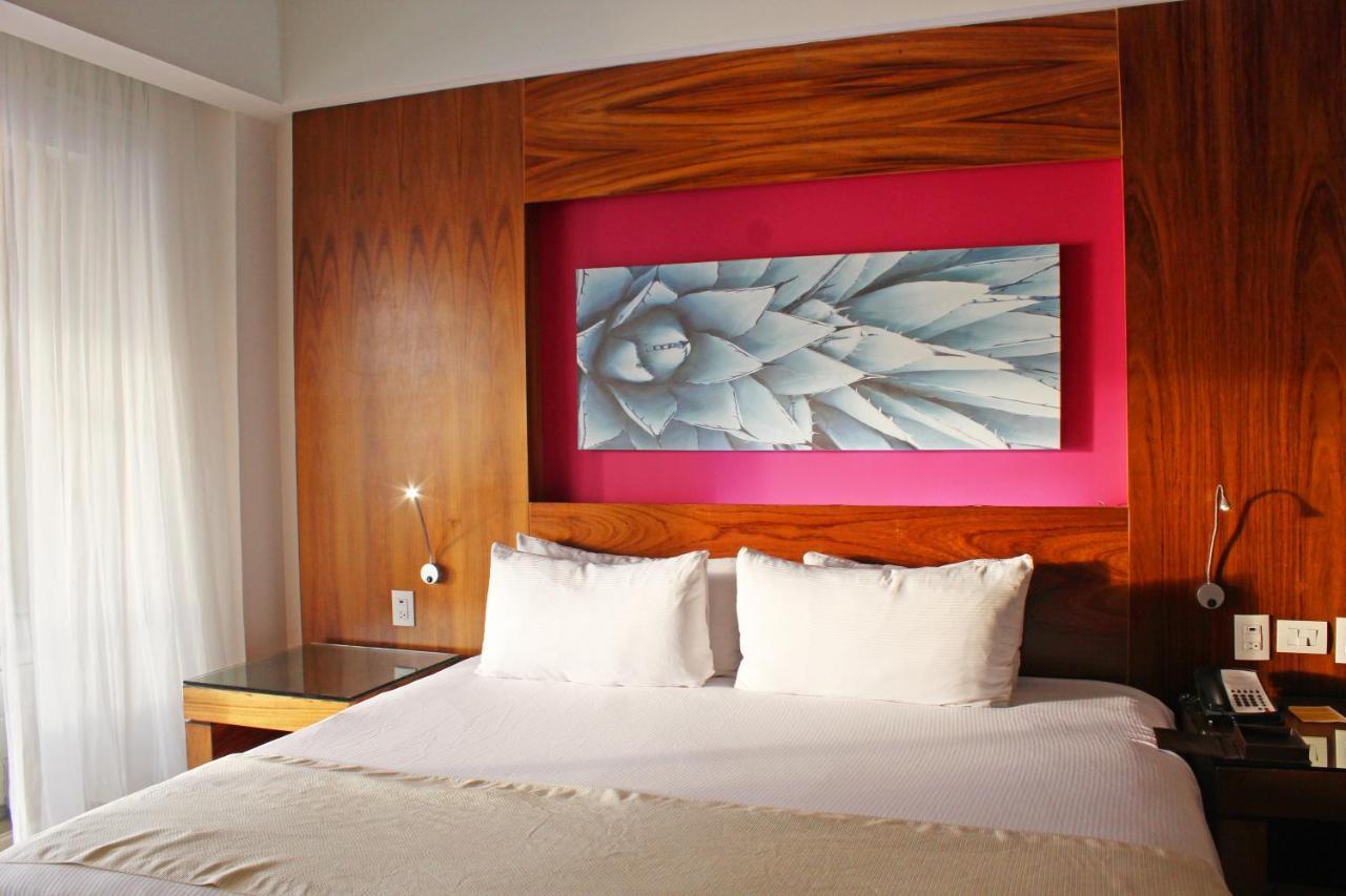 Krystal Grand Cabos Resort