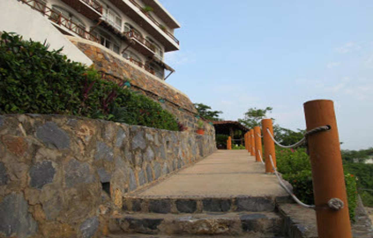 El Morro Hotel 3*