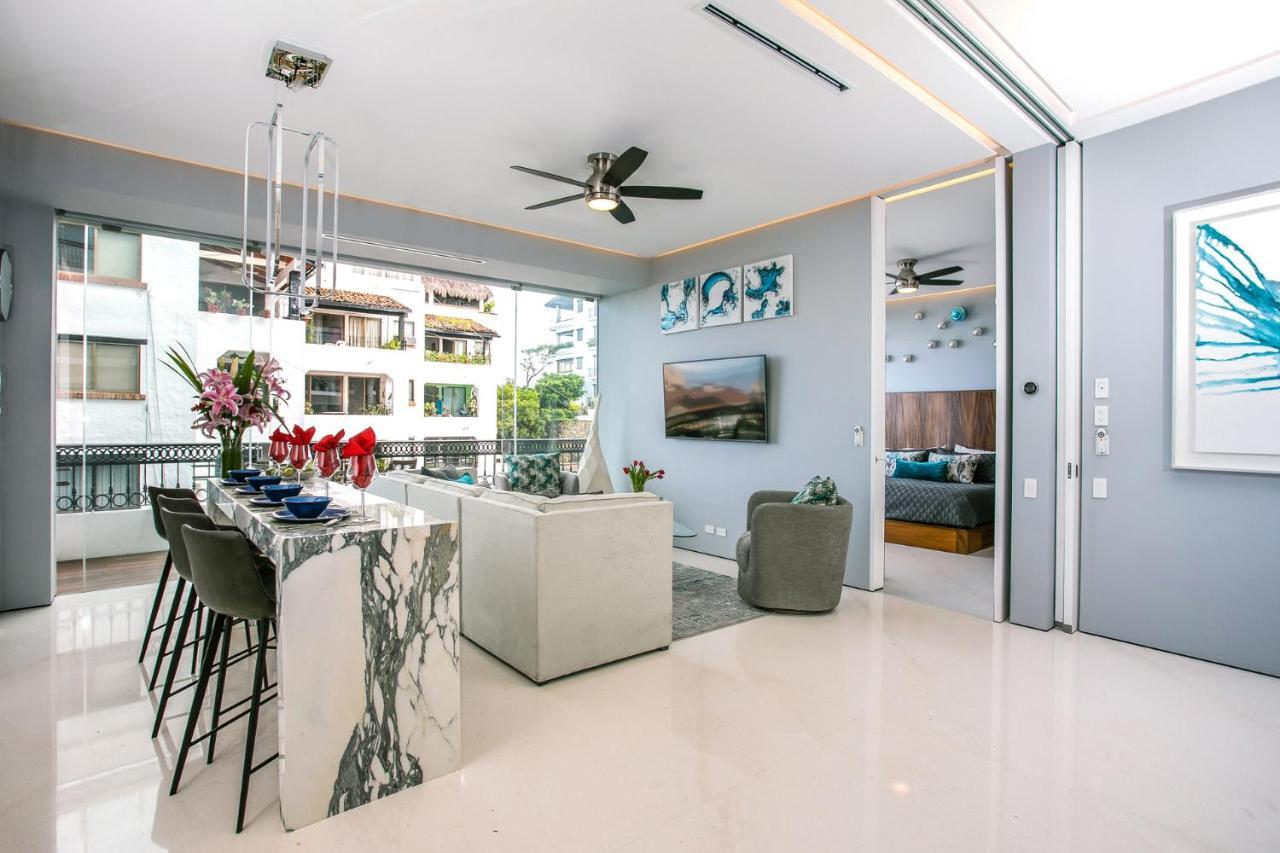 Pier 57 Modern Luxury Pv's Rooftop! Apartment