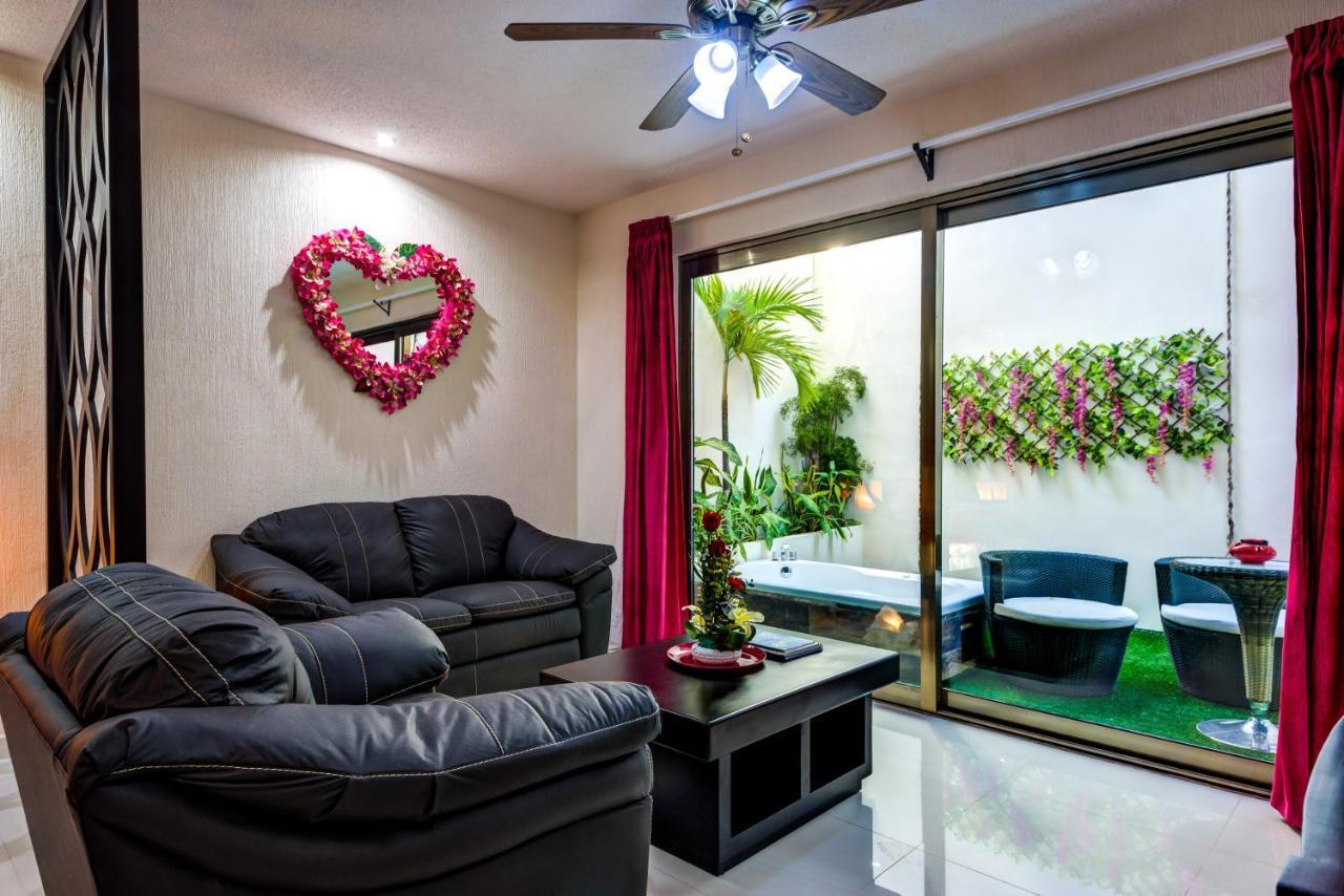 Corazon Aparthotel